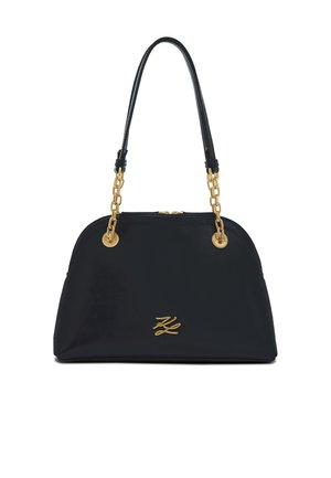 Zwarte leren handtas met gouden ketting en zwarte leren schouderriem, voorzien van een klein gouden logo-embleem aan de voorkant.