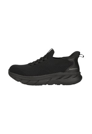 Zwarte slip-on sportschoen met gebreide bovenkant, gevoerde zool, aantreklus bij de hiel en "ComfortFit"-branding aan de zijkant.