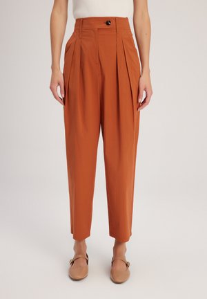 WITH POCKET - Chinos - cinnamon