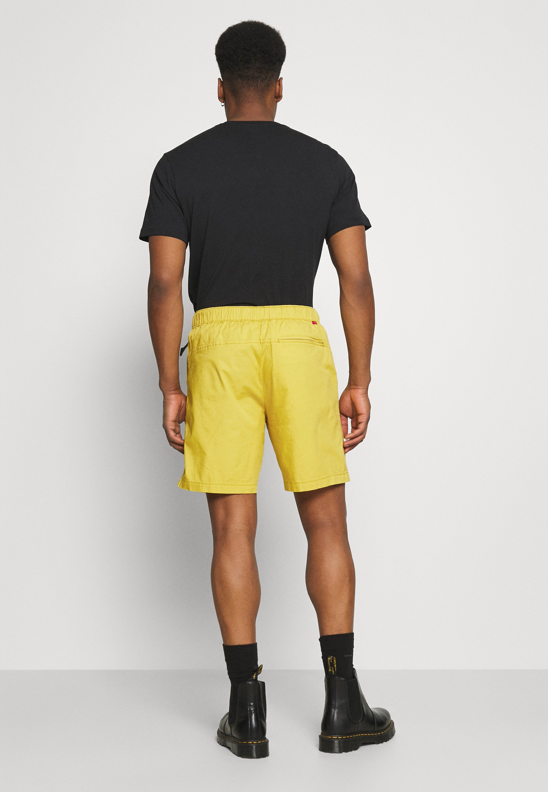 Levi's Belted Utility Unisex Shorts yellows/oranges, Size: Small, Yellow