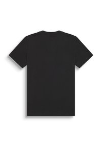 Camiseta negra de manga corta hecha de algodón. Presenta un cuello redondo clásico y una parte posterior lisa sin ningún logotipo ni patrones.
