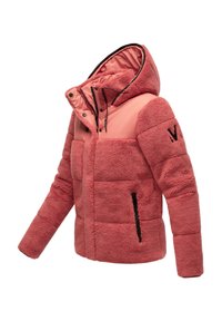 Lyserød fake fur jakke med hætte, polstret design, lynlåslommer og sorte detaljer på ærmerne og lynlåse. Tekstureret, blød overflade.