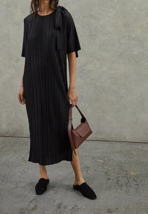 Freizeitkleid - black