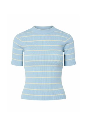 Lyseblå ribstrikket top med korte ærmer, med tynde hvide vandrette striber og høj halsudskæring. Figursyet design.
