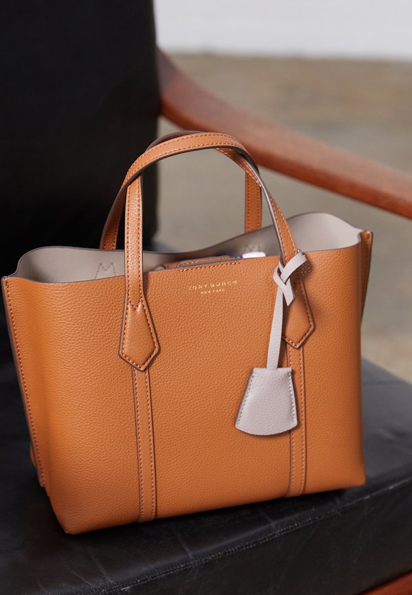 PERRY SMALL TRIPLE COMPARTMENT TOTE - Handbag - light umber2