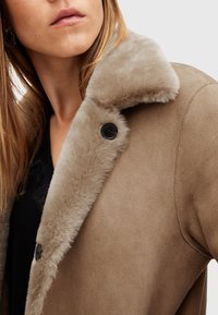 AllSaints SERRA SHEARLING  - Vinterfrakke - brown