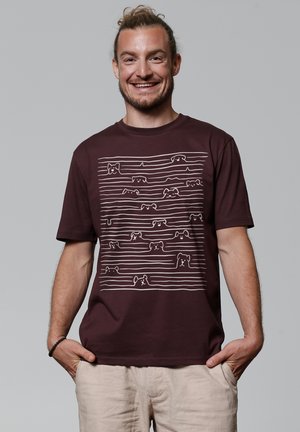 watapparel DOGS - T-shirt print - red brown