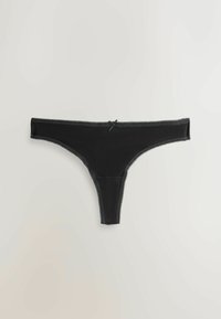 Schwarze Tanga-Unterwäsche aus weichem Stoff mit glatter Textur. Verfügt über zarte Spitzendetails und eine kleine Schleifenakzent am Taillenbund.