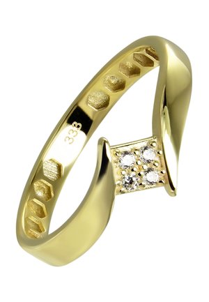 Bague en or avec une bande lisse, comportant un centre carré orné de quatre pierres claires. Accents texturés sur la partie intérieure de la bande.