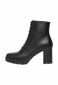 Bottine en cuir noir à lacets à l'avant et talon bloc haut, avec des coutures détaillées et une semelle texturée.