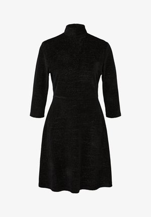 Must musta, pikad varrukad ja kõrge kaelusega kleit, mis on valmistatud tekstuuriga kangast, millel on hästi istuv talje ja hõljuv seelik.