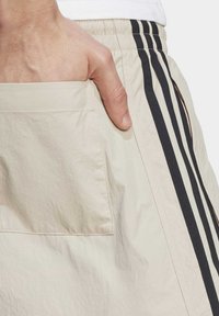 adidas Originals - Szorty