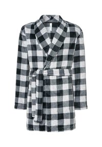 Bata de baño de felpa a cuadros en blanco y negro con cuello de chal y cinturón anudado en la cintura.