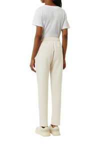 comma casual identity JOG - Tracksuit bottoms - helles beige