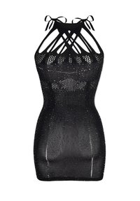 Czarna dzianinowa sukienka o żebrowanej fakturze, z halterem i skrzyżowanymi ramiączkami oraz akcentami w postaci kokardek, ozdobiona małymi błyszczącymi kropkami.