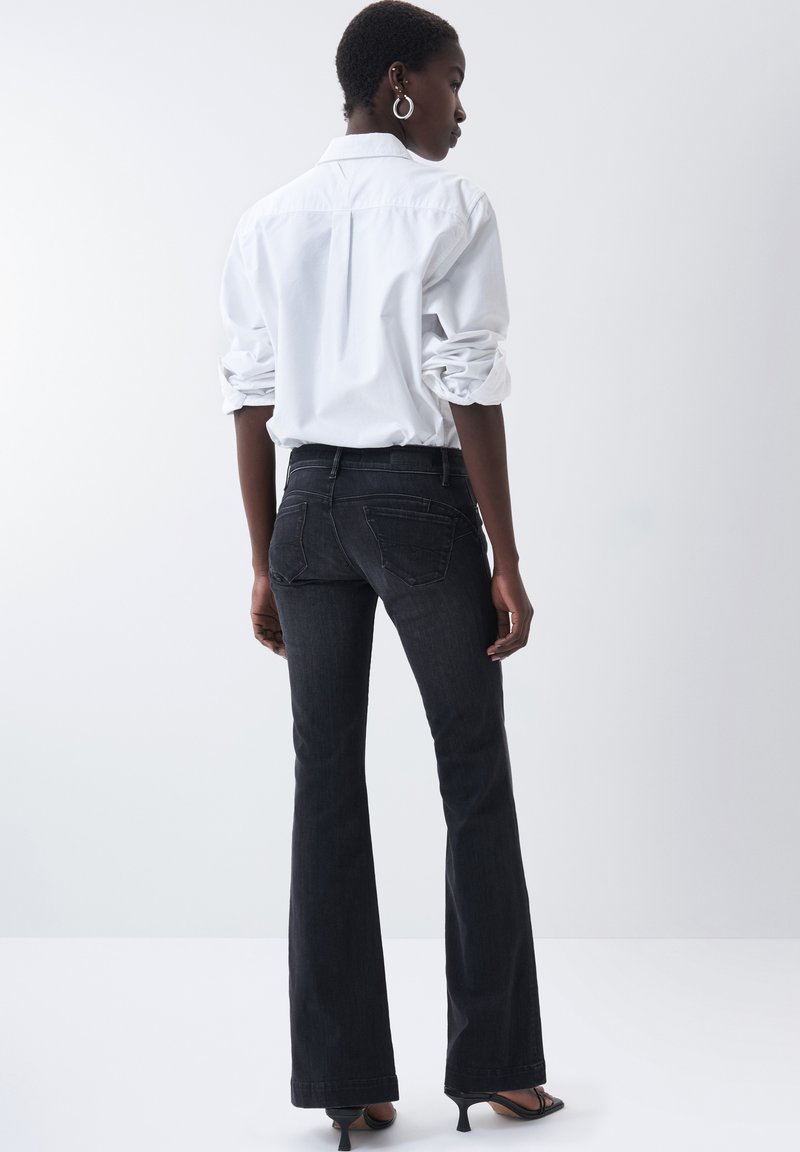 Salsa PUSH UP - Vaqueros a campana -