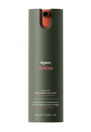 Dyson Amino Leave-in Kopfhaut-Schaumbehandlungsflasche in Grün mit rotem Sprühkopf, Feuchtigkeit und Schutz für Kopfhaut und Haare.