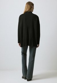Touché Privé TURTLENECK  - Pulover - black