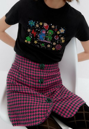 Printtipaita - black