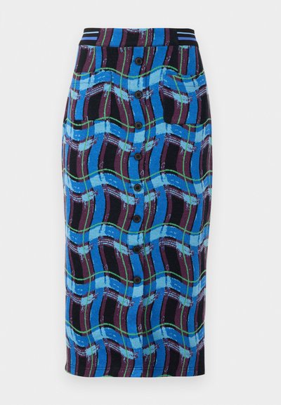 Sukňa po kolená v modrej farbe s viacfarebným vlnovým vzorom, s čiernym pásom, prednými gombíkmi a dvoma bočnými vreckami.