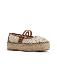Beige, gewebter Slipper mit braunen Lederakzenten und doppeltem Riemendetail. Seilplattform mit strukturierter Oberfläche, runde Zehenform.