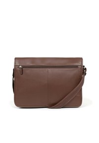 Borsa a messanger in pelle marrone con tasca frontale con zip, texture liscia e tracolla regolabile. Design rettangolare semplice.