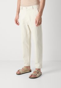 BOSS PERIN - Chino hlače - open white