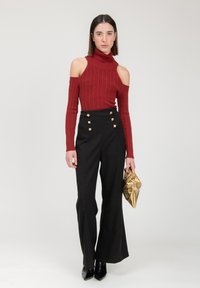 INFLUENCER OFF-SHOULDER - Trui - cognac