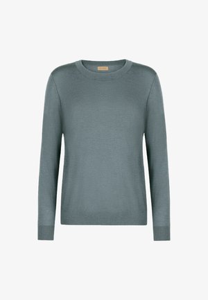 Lys teal sweater i et blødt, fint strikket stof. Den har en rund halsudskæring og lange ærmer med ribbede manchetter og kant.