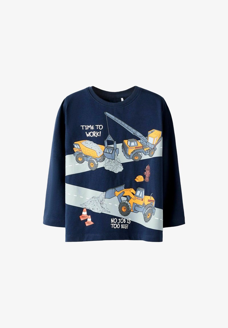 T-paita pitkillä hihoilla, tummansininen, jossa rakennusajoneuvojen grafiikkaa, harmaita tieviivoja ja teksti: "Aika työskennellä! EI TÖITÄ OLE LIikaa!"