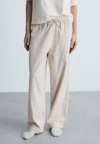Mango SET - Komplet pidžame - off-white
