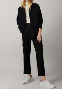 Massimo Dutti Let jakke / Sommerjakker - black