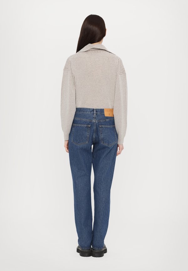 BOYFRIEND  - Relaxed fit jeans - washed mid2