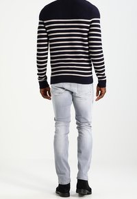 Pier One Stickad tröja - dark blue