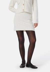 SHORT KNITTED SKIRT - A-lijn rok - white
