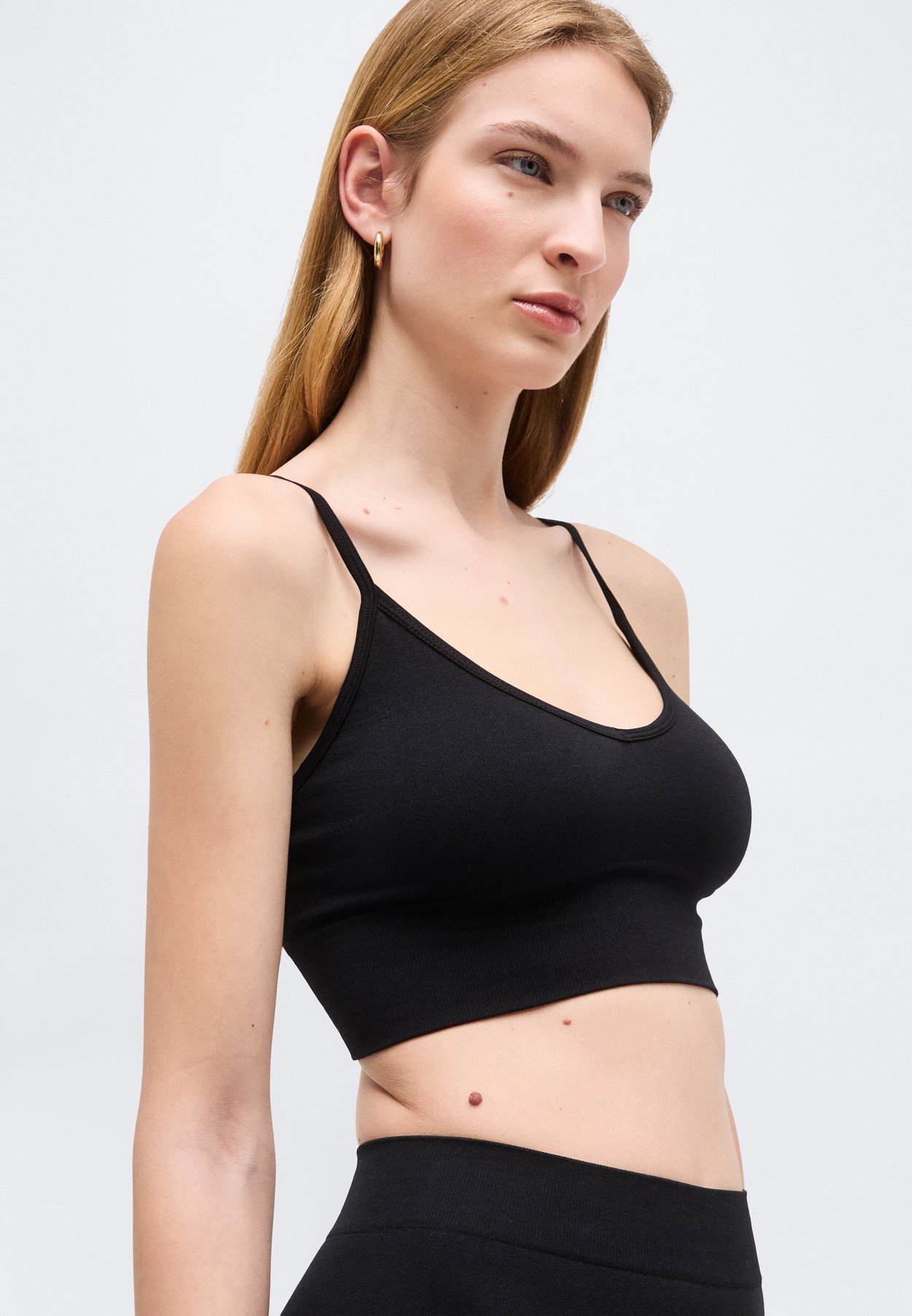 ONLJUNGLE SEAMLESS V NECK