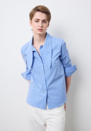 REGULAR FIT STRIPED STRETCH  - Blusa - light blue