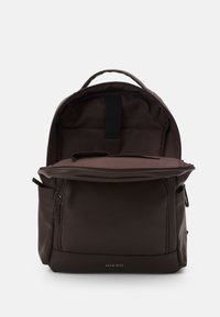 Pier One UNISEX - Mochila -  dark brown