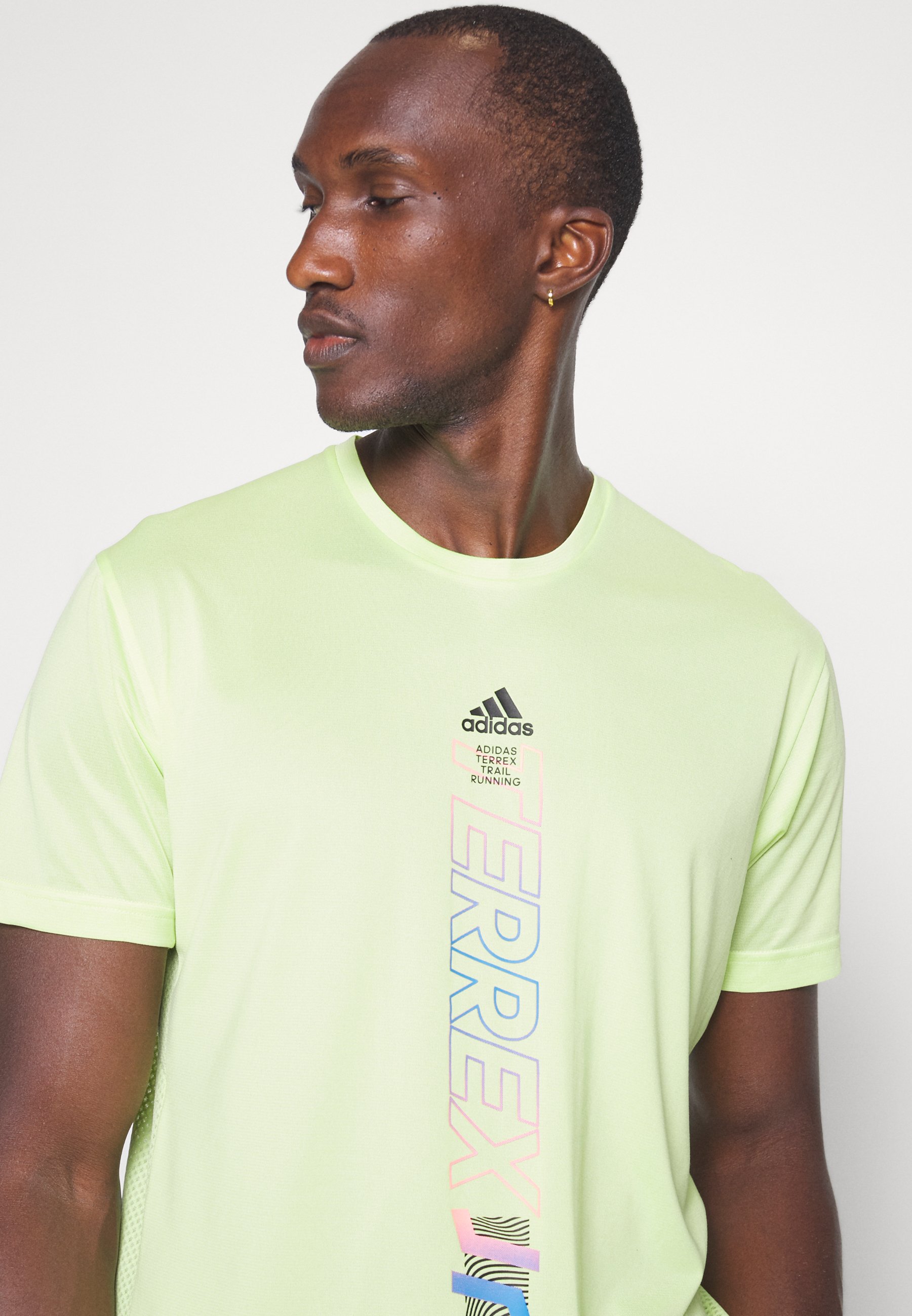 adidas Performance AGRAVIC Sport T shirt greenhellgrün adidas Performance AGRAVIC Sport T shirt greenhellgrün