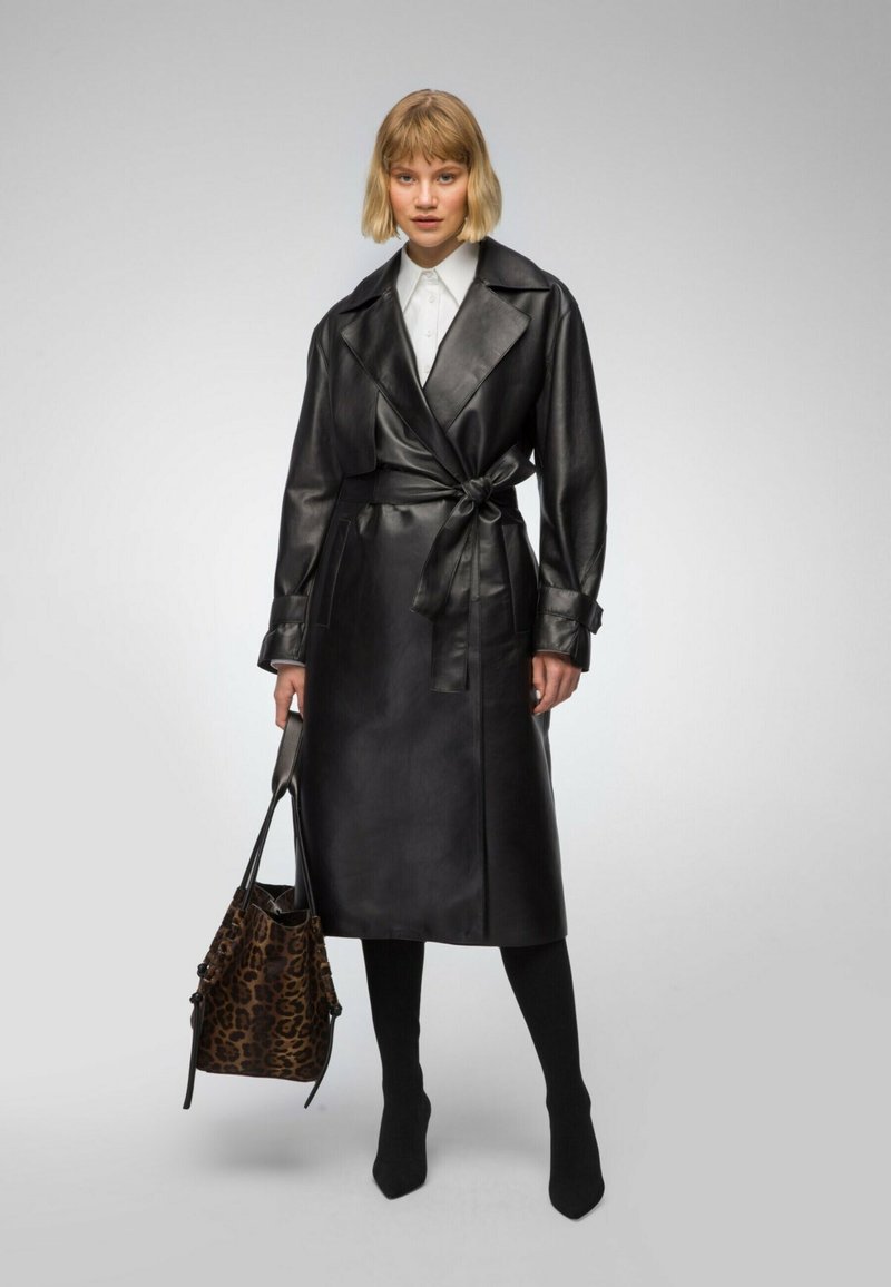 VSP - ISABELLE  - Trenchcoat - black, Enlarge