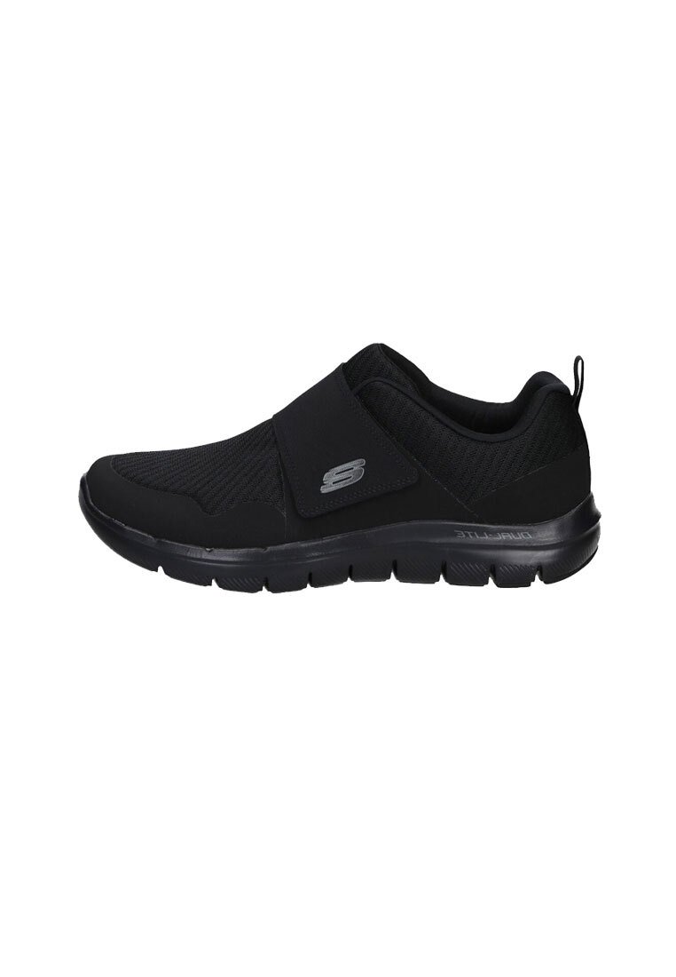 Sneaker nera con design slip-on, tomaia in mesh testurizzato, fascia elastica e suola imbottita per il comfort. Branding discreto sul lato.