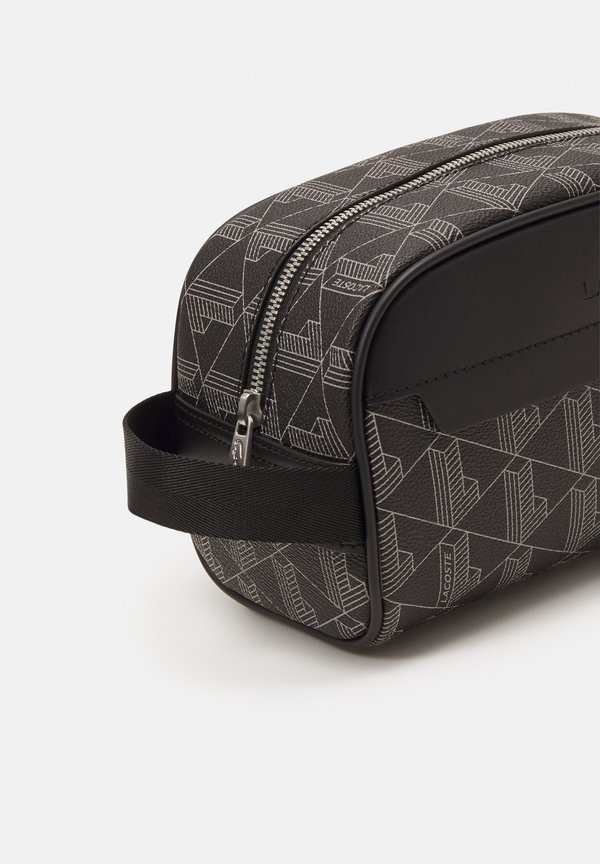 TOILET KIT UNISEX - Wash bag2