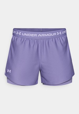 Paarse sportshorts van een zachte, gestructureerde stof. Voorzien van een brede elastische tailleband met 'Under Armour' branding en gesplitste zomen.