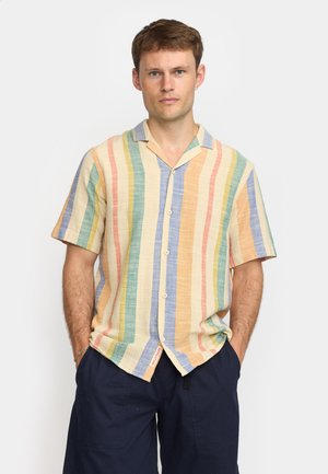 Korte mouw shirt van een lichtgewicht, gestructureerde stof met verticale strepen in pastelkleuren, voorzien van een notch kraag en knopen aan de voorkant.