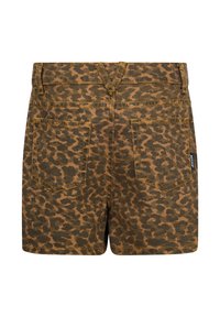 Bruine short met luipaardprint van denim, voorzien van twee achterzakken, gele stiksels en een merketiket op de achterkant.