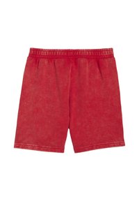 Pantalones cortos rojos, de corte corto, fabricados con una tela suave y ligeramente texturizada, con una cintura elástica y un ajuste relajado. Sin bolsillos ni adornos visibles.