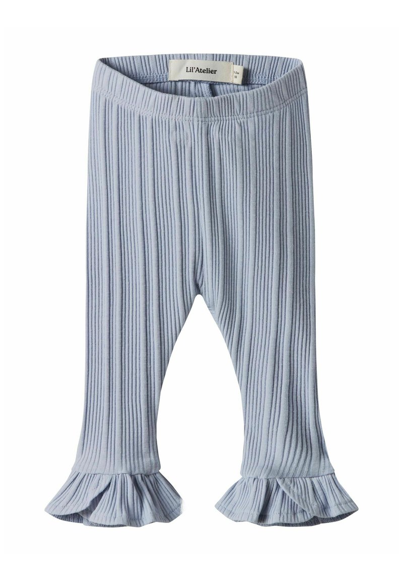 Jasnoniebieskie prążkowane legginsy z falbanką u dołu, wykonane z miękkiego materiału. Posiadają elastyczną talię dla wygody oraz metkę wewnątrz.