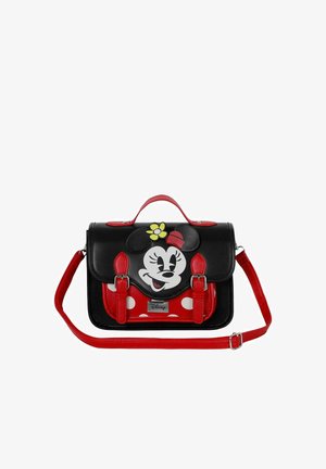 Sac en simili cuir noir arborant un grand motif de Minnie Mouse, des accents rouges, des pois blancs, deux boucles à l'avant et une bandoulière amovible.