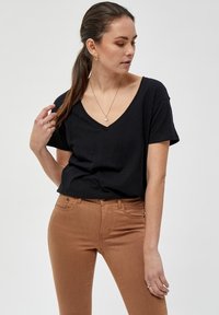 Desires DEDANNON TEE - Základné tričko - black