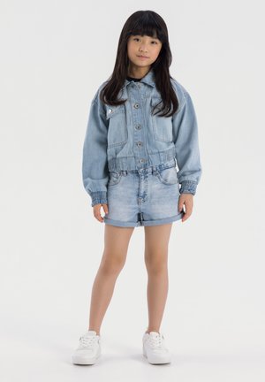 Farkkushortsit - light blue denim